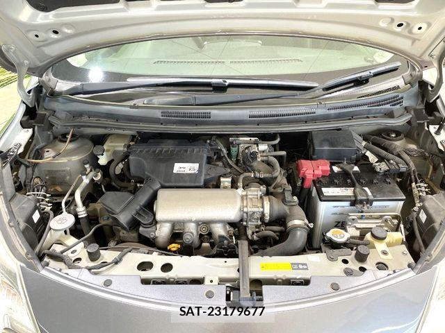 Nissan NOTE 2013-01 7329061-17
