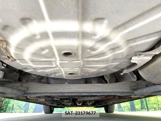 Nissan NOTE 2013-01 7329061-18