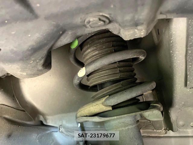 Nissan NOTE 2013-01 7329061-19
