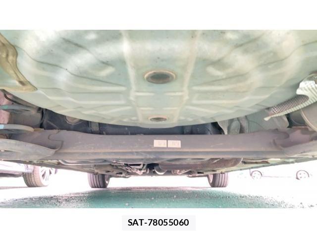 Nissan NOTE 2012-10 7329076-4