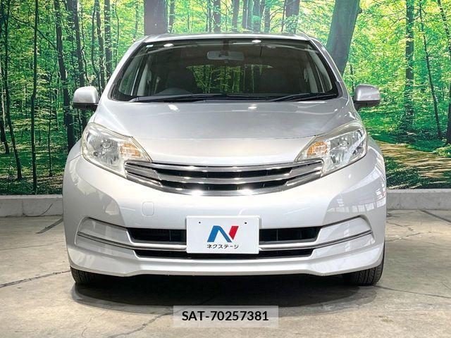 Nissan NOTE 2013-01 7329071-13