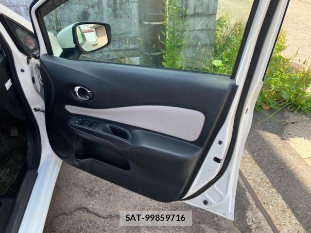Nissan NOTE 2017-09 7329064-6