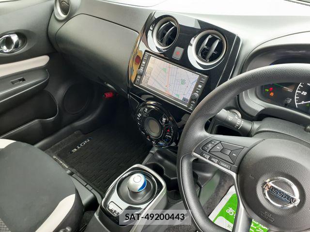 Nissan NOTE 2017-11 7359136-19