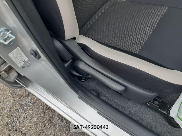 Nissan NOTE 2017-11 7359136-26