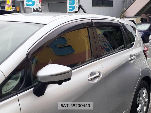 Nissan NOTE 2017-11 7359136-7