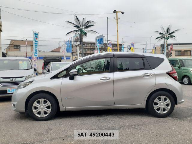 Nissan NOTE 2017-11 7359136-8