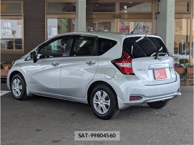 Nissan NOTE 2018-03 7359135-3