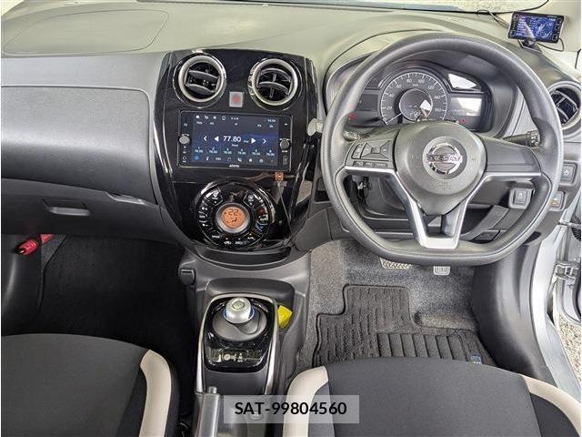 Nissan NOTE 2018-03 7359135-4