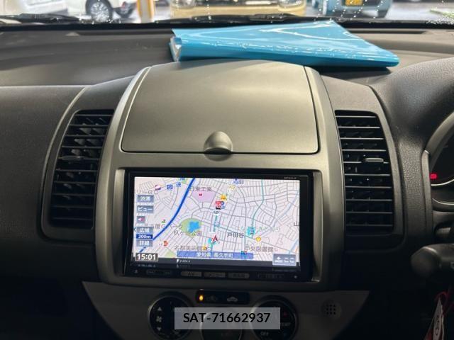 Nissan NOTE 2010-11 7359156-19