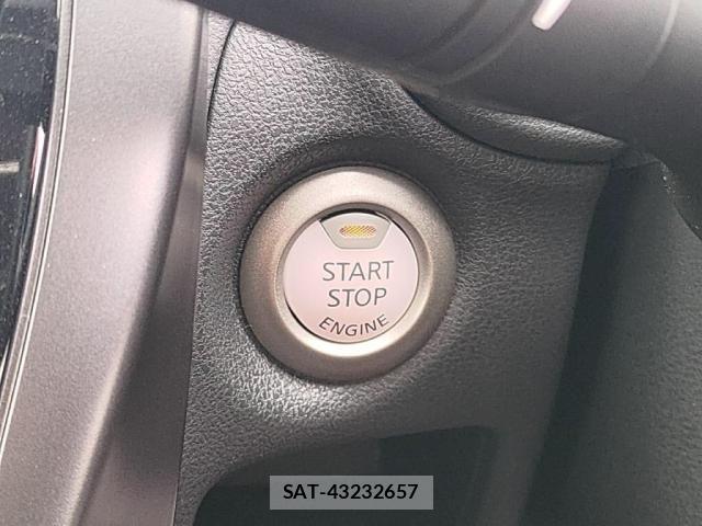Nissan NOTE 2019-07 7359126-12