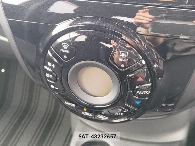 Nissan NOTE 2019-07 7359126-13