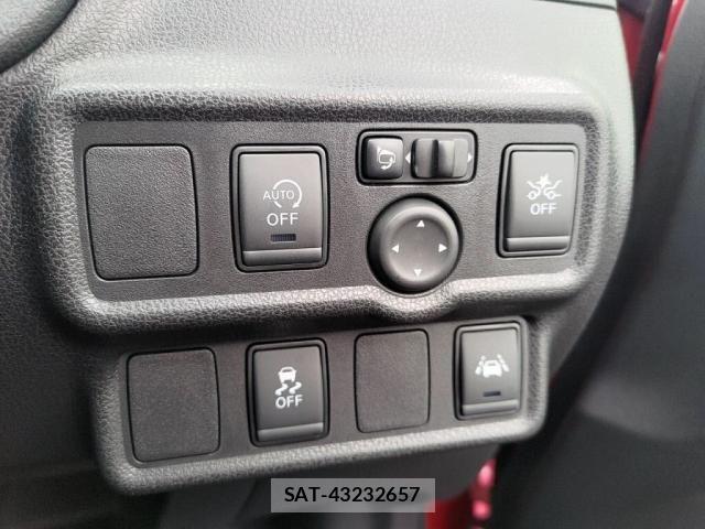 Nissan NOTE 2019-07 7359126-15