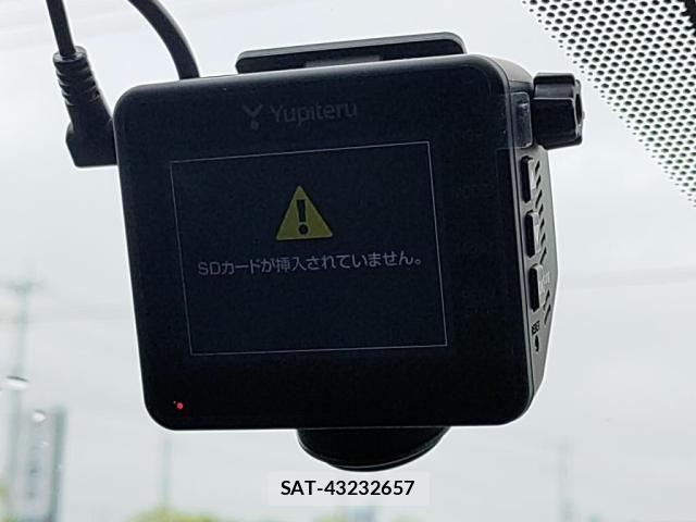 Nissan NOTE 2019-07 7359126-18