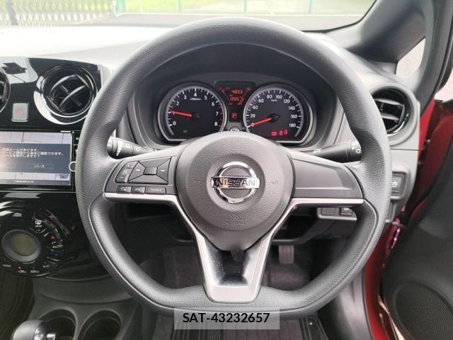 Nissan NOTE 2019-07 7359126-19