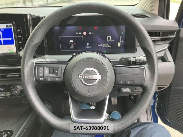 Nissan NOTE 2022-02 7359124-8