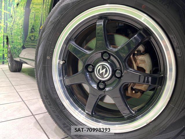 Nissan NOTE 2017-05 7359142-12