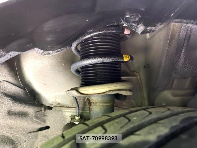 Nissan NOTE 2017-05 7359142-19