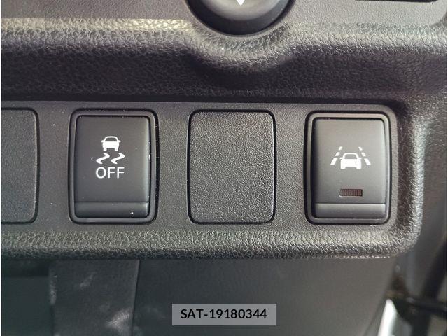 Nissan NOTE 2021-03 7359132-9