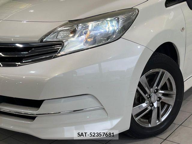 Nissan NOTE 2013-05 7359151-11