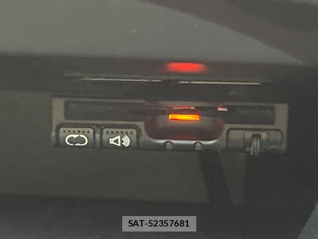 Nissan NOTE 2013-05 7359151-5