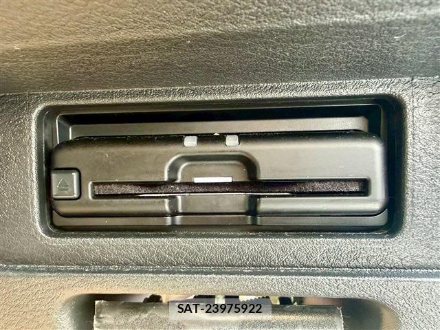 Nissan NOTE 2023-10 7359112-9