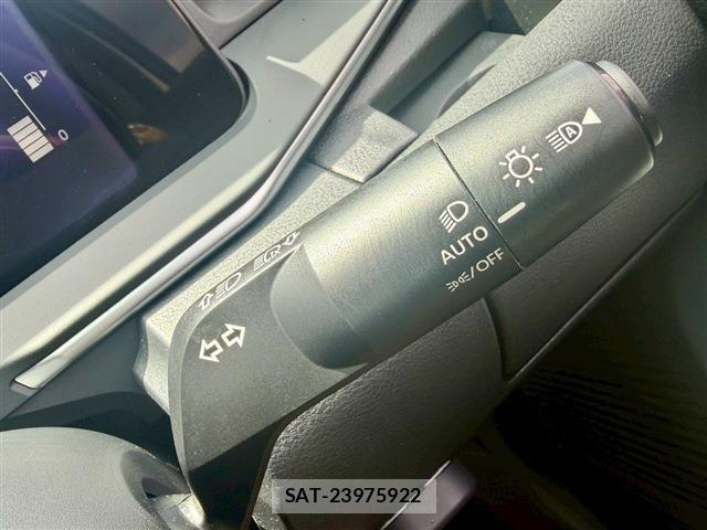 Nissan NOTE 2023-10 7359112-15