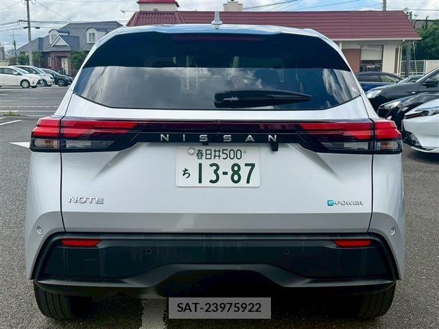 Nissan NOTE 2023-10 7359112-18