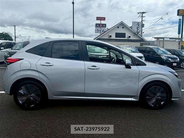 Nissan NOTE 2023-10 7359112-21