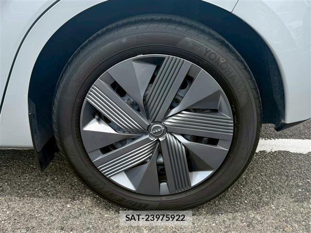 Nissan NOTE 2023-10 7359112-22