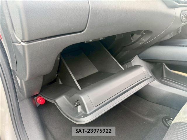 Nissan NOTE 2023-10 7359112-27