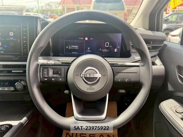 Nissan NOTE 2023-10 7359112-3