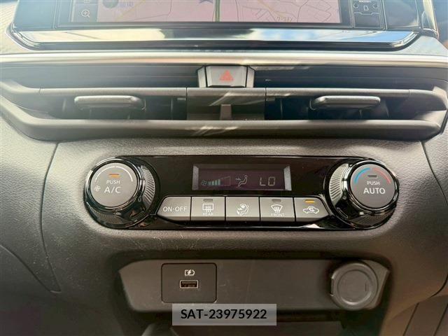 Nissan NOTE 2023-10 7359112-7