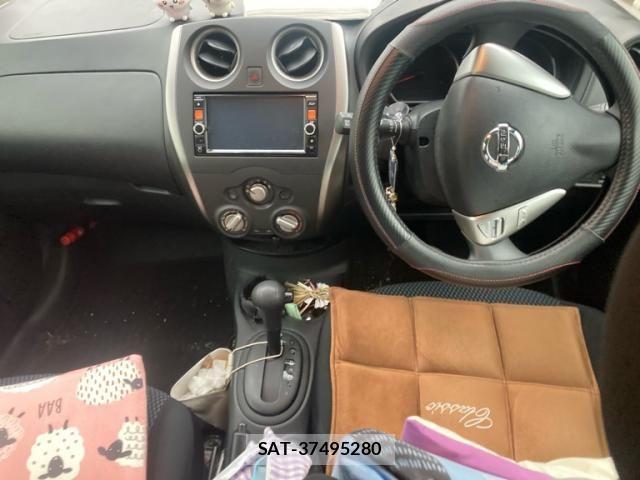 Nissan NOTE 2015-06 7359161-7