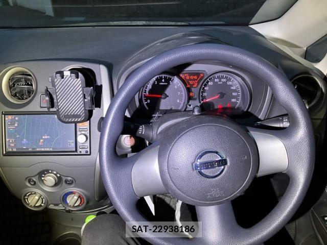 Nissan NOTE 2014-03 7359153-16
