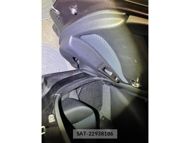 Nissan NOTE 2014-03 7359153-24
