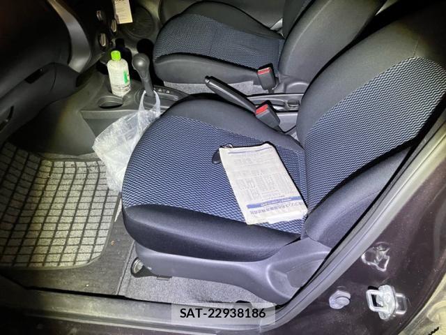 Nissan NOTE 2014-03 7359153-27