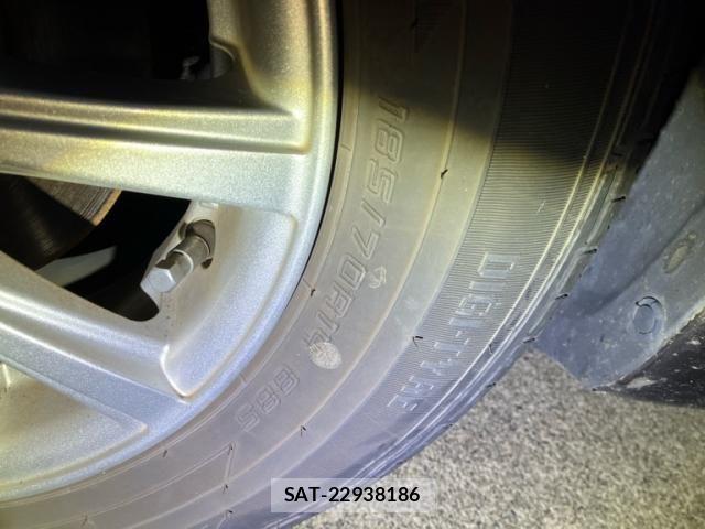 Nissan NOTE 2014-03 7359153-8