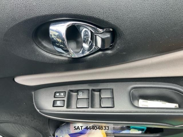 Nissan NOTE 2017-03 7359149-10