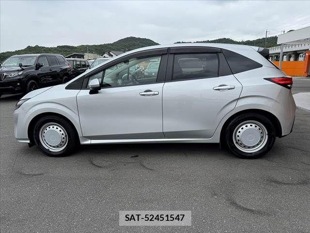Nissan NOTE 2022-05 7359130-11