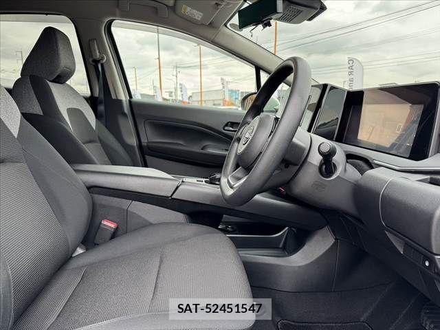 Nissan NOTE 2022-05 7359130-15