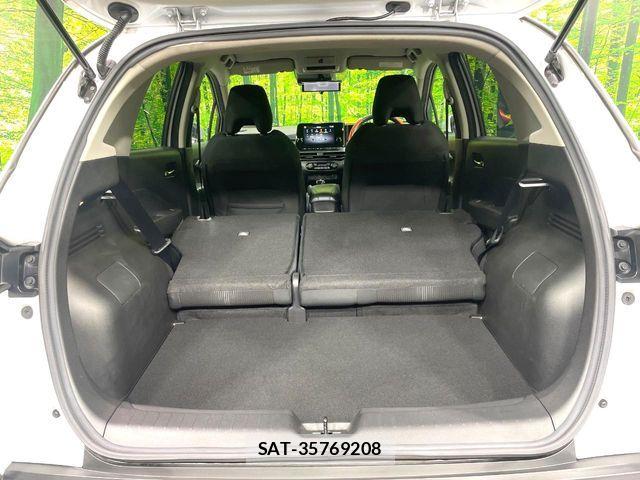 Nissan NOTE 2021-02 7359110-11