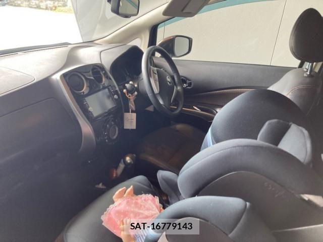 Nissan NOTE 2015-07 7359150-13