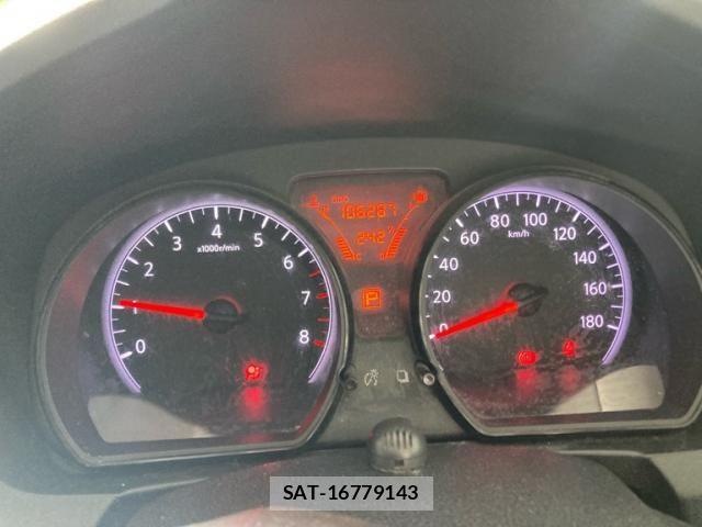 Nissan NOTE 2015-07 7359150-15