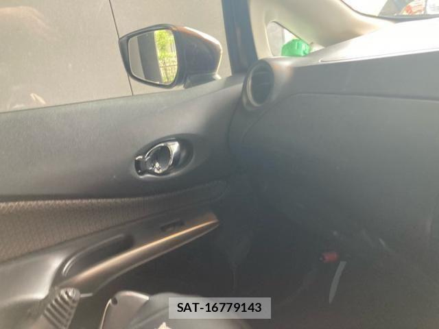 Nissan NOTE 2015-07 7359150-17
