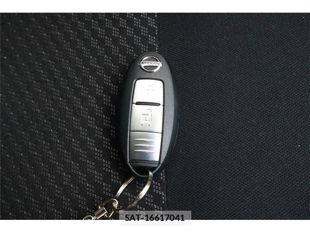 Nissan NOTE 2017-06 7359137-19