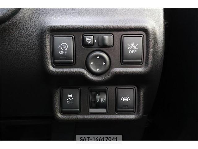 Nissan NOTE 2017-06 7359137-4