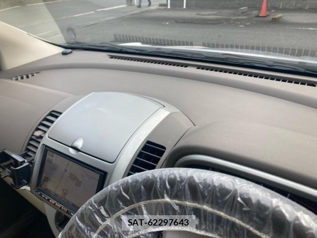 Nissan NOTE 2009-06 7359155-18