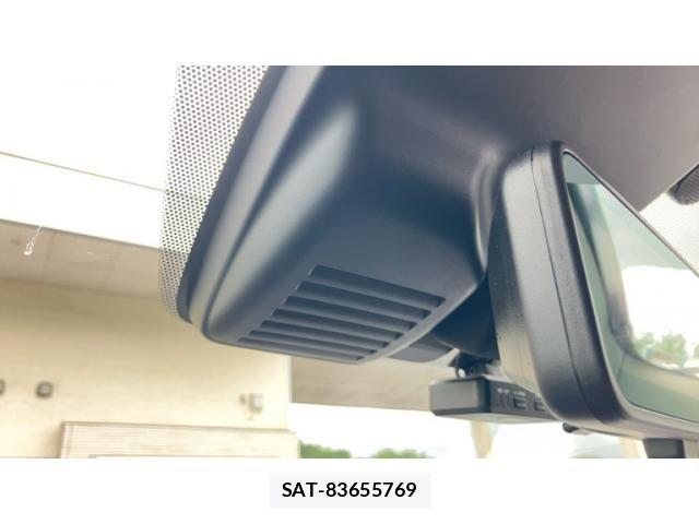 Nissan NOTE 2017-12 7359146-19