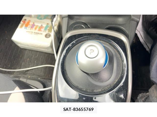 Nissan NOTE 2017-12 7359146-26