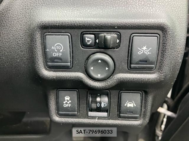 Nissan NOTE 2015-09 7359154-14